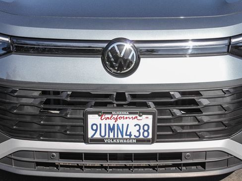 Used 2025 Volkswagen Tiguan S FWD image 6