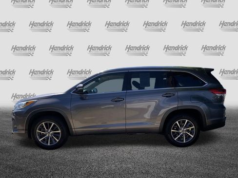 Used 2018 Toyota Highlander XLE FWD image 7