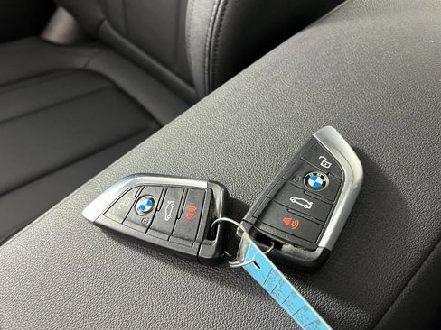 Used 2021 BMW 330i xDrive Sedan w/ Premium Package image 26