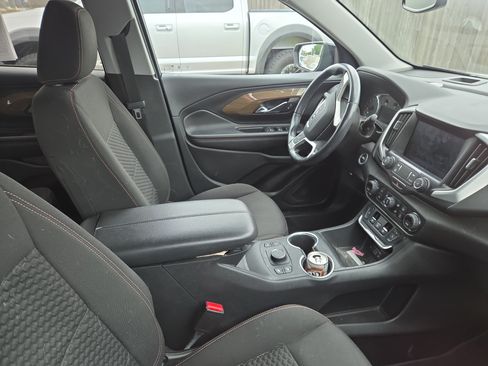 Used 2021 GMC Terrain SLE w/ Driver Convenience Package FWD image 9