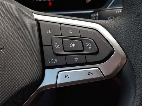 Used 2022 Volkswagen Tiguan S AWD/4WD image 17