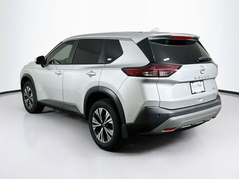Used 2023 Nissan Rogue SV FWD image 5
