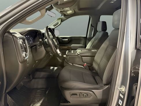 Used 2022 GMC Sierra 1500 Elevation w/ LPO, Elevation Black Package image 8