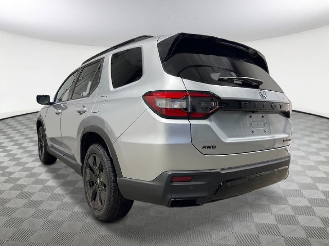 New 2026 Honda Pilot Black Edition image 7