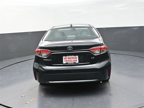 Used 2020 Toyota Corolla LE image 6