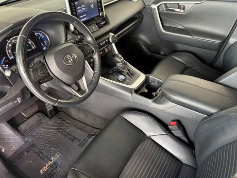 Used 2019 Toyota RAV4 XSE w/ Carpet Mat Package image 13