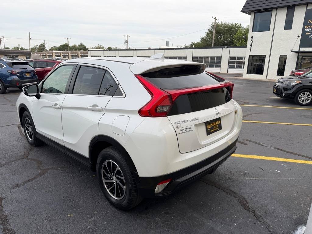 Used 2020 Mitsubishi Eclipse Cross ES FWD image 4
