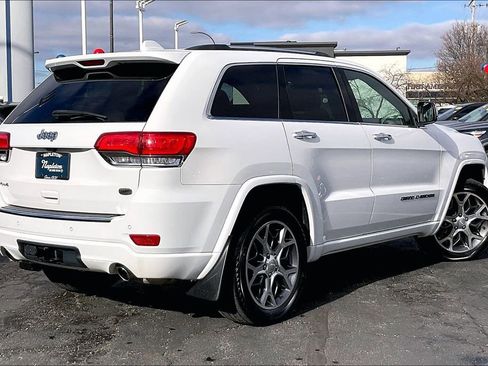 Used 2021 Jeep Grand Cherokee Overland AWD/4WD image 11
