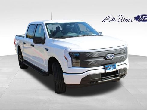 New 2025 Ford F150 Lightning XLT image 2
