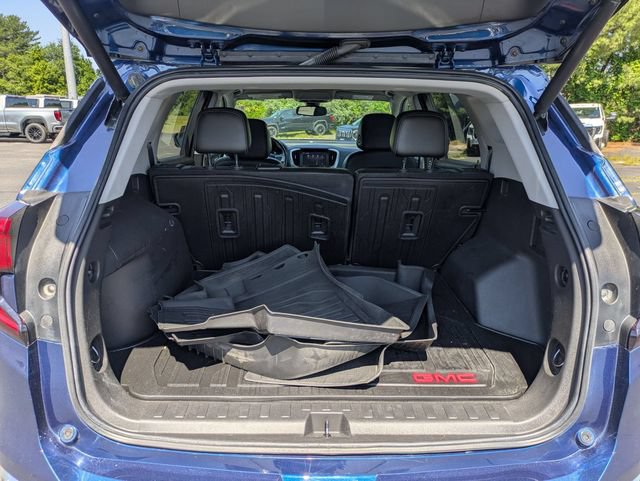 Certified 2022 GMC Terrain SLT w/ LPO, Floor Liner Package AWD/4WD image 32