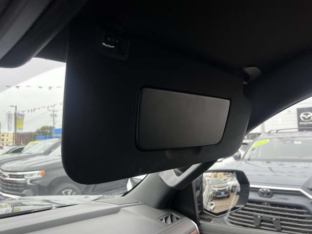 Certified 2025 GMC Yukon XL Denali RWD image 36