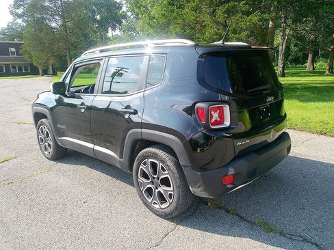 Used 2015 Jeep Renegade Limited AWD/4WD image 8
