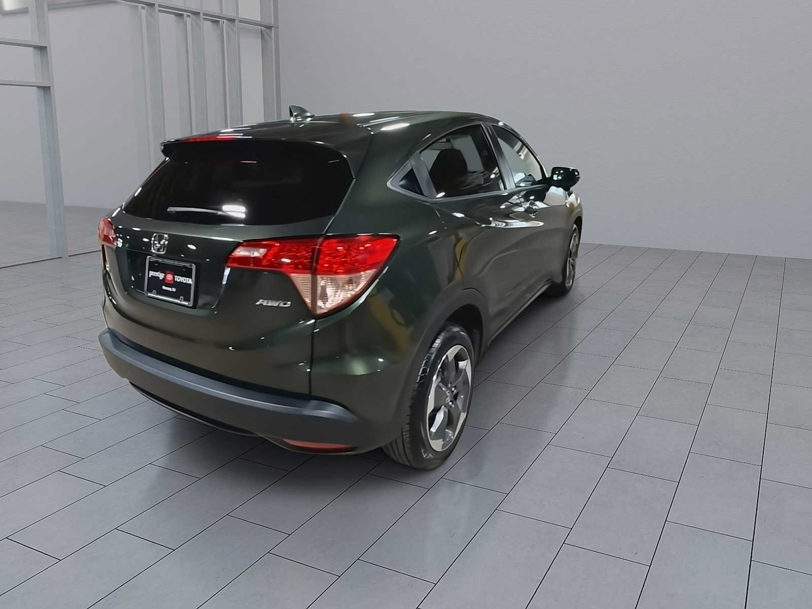 Used 2018 Honda HR-V EX image 8
