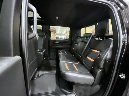 Certified 2024 GMC Sierra 1500 AT4 w/ Technology Package AWD/4WD image 19