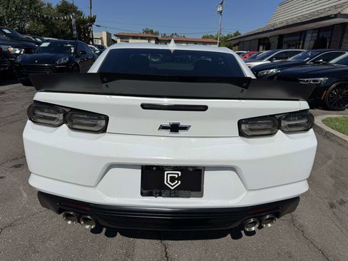 Used 2021 Chevrolet Camaro SS image 5