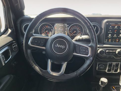 Used 2020 Jeep Wrangler Unlimited Sahara AWD/4WD image 12