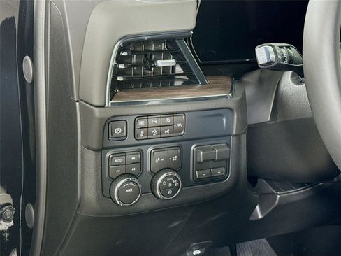 Used 2026 Chevrolet Tahoe LT w/ Comfort Package AWD/4WD image 4
