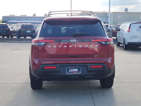 Used 2022 Nissan Pathfinder SV FWD image 6