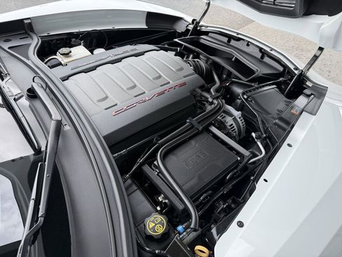Used 2016 Chevrolet Corvette Stingray Coupe w/ Z51 2LT w/ 2LT Preferred Equipment Group RWD image 57