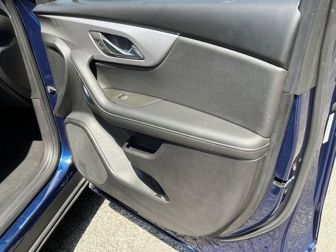 Used 2023 Chevrolet Blazer LT FWD image 11