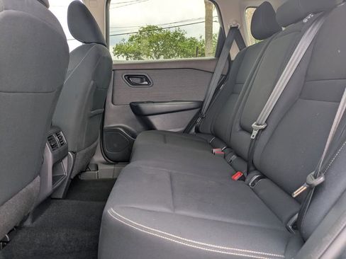 Used 2023 Nissan Rogue S AWD/4WD image 14