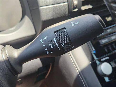 Used 2023 Lexus IS 500 w/ Special Appearance Package RWD image 15