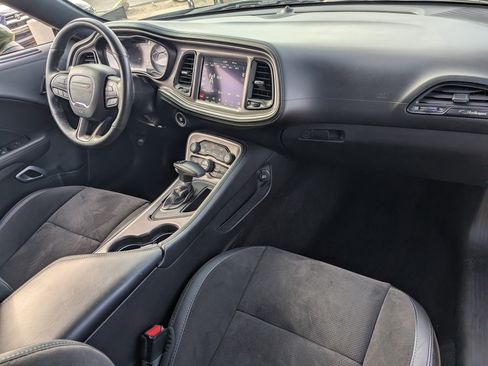 Used 2022 Dodge Challenger R/T Scat Pack w/ T/A Package image 13