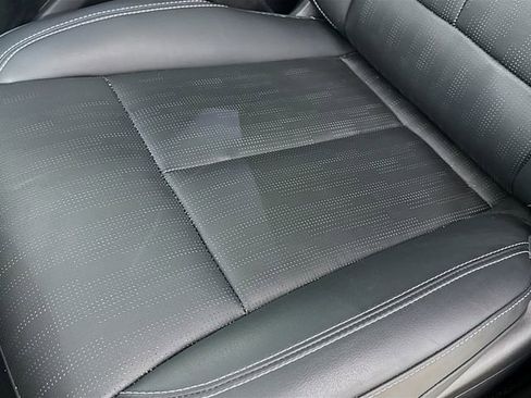 Used 2025 Cadillac Lyriq Luxury image 20