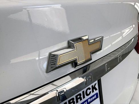 Used 2014 Chevrolet Impala LT w/ Convenience Package image 32