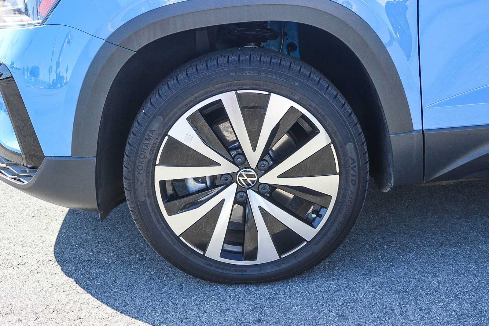 Used 2022 Volkswagen Taos SE FWD image 9