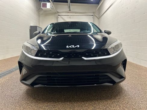 Used 2023 Kia Forte LXS FWD image 6