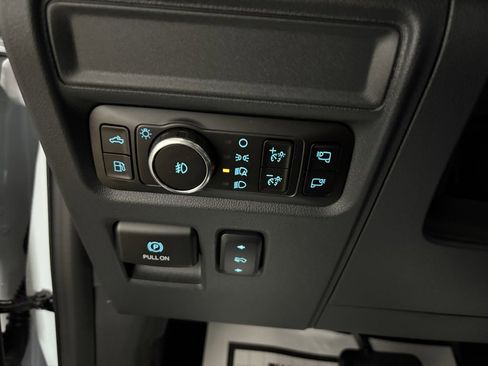 New 2025 Ford F150 Lariat w/ Equipment Group 501A Mid image 20