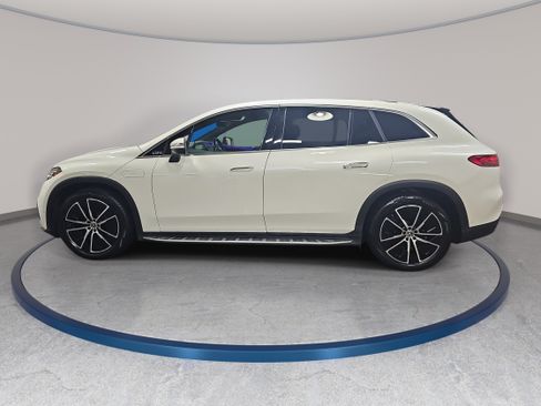 Used 2023 Mercedes-Benz EQS 450+ SUV image 9