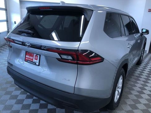 Used 2026 Toyota Grand Highlander AWD image 35