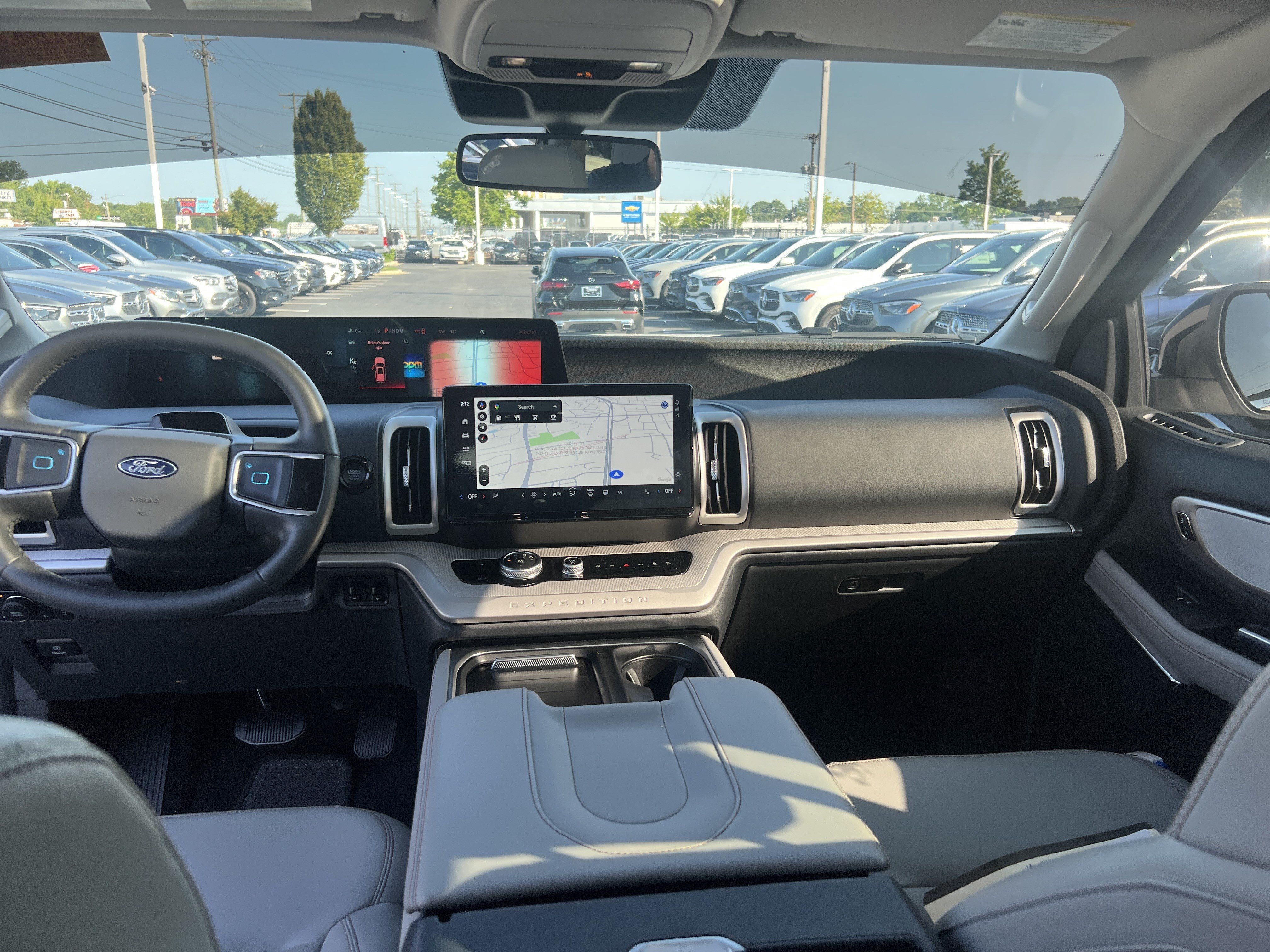 Used 2025 Ford Expedition Max Active AWD/4WD image 30