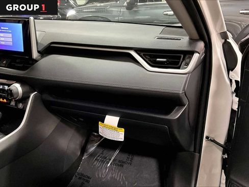 Certified 2025 Toyota RAV4 XLE image 18