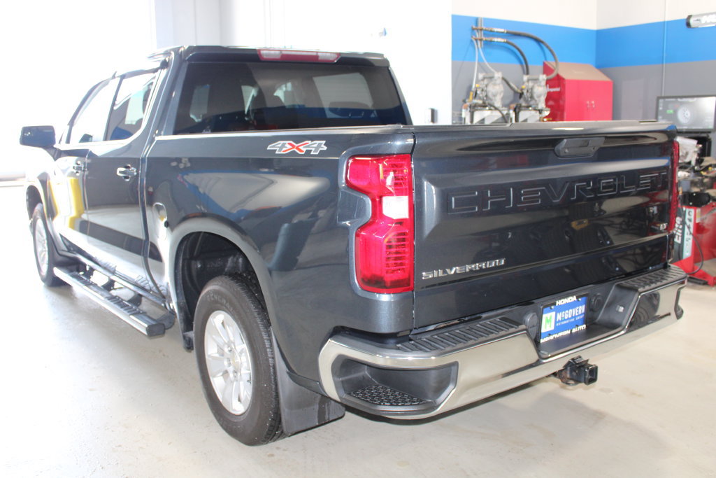 Used 2021 Chevrolet Silverado 1500 LT AWD/4WD image 19