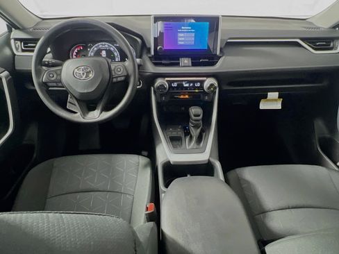 Used 2025 Toyota RAV4 XLE FWD image 30