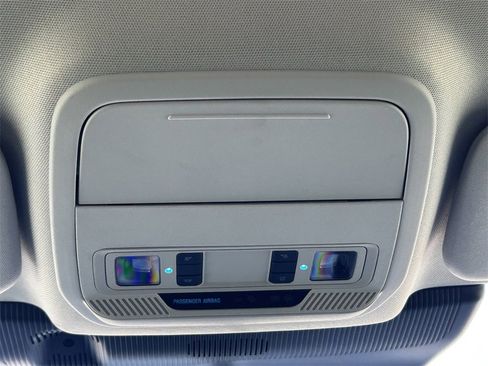 Used 2025 Ford Explorer Active w/ Active Comfort Package image 17