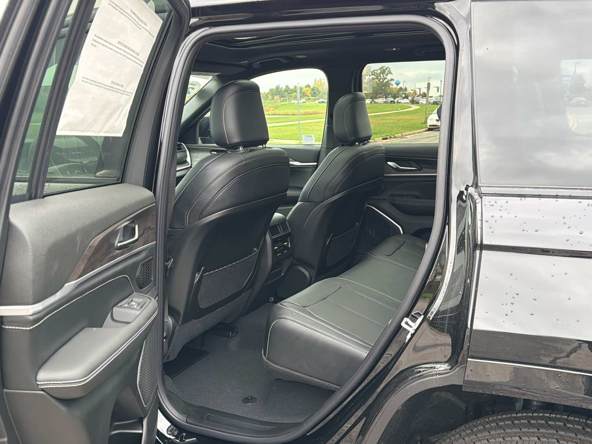 New 2027 Jeep Grand Cherokee Limited AWD/4WD image 35
