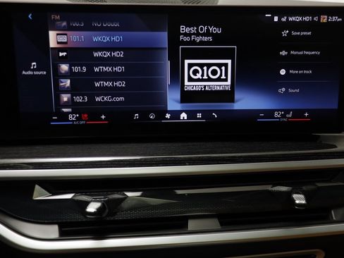 Used 2025 BMW X7 xDrive40i w/ M Sport Package image 9