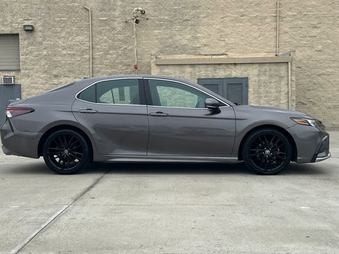 Used 2023 Toyota Camry XSE image 2