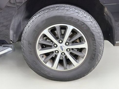 Used 2020 Ford Expedition Max XLT w/ Equipment Group 202A RWD image 34