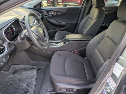 Used 2024 Chevrolet Malibu LT image 17