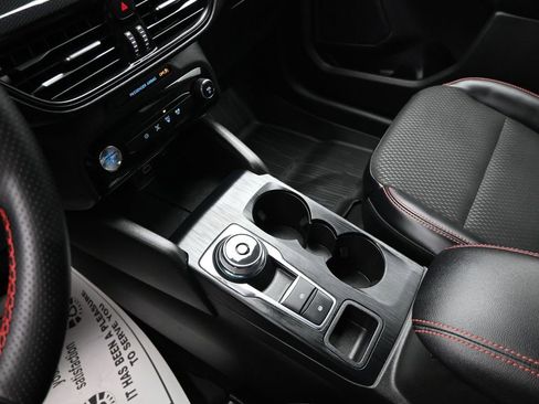 Used 2025 Ford Escape ST-Line w/ Equipment Group 301A image 21