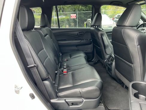 Used 2023 Honda Passport EX-L image 10