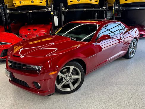 Used 2013 Chevrolet Camaro SS w/ RS Package image 2