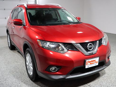 Used 2016 Nissan Rogue SV image 5