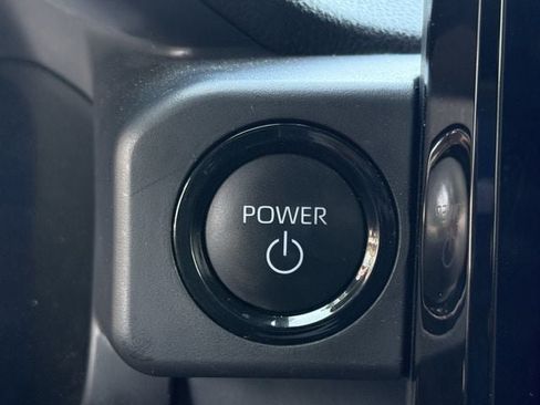 Used 2025 Toyota Tacoma Limited AWD/4WD image 25