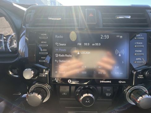 Used 2022 Toyota 4Runner TRD Off-Road Premium w/ Moonroof Package image 18